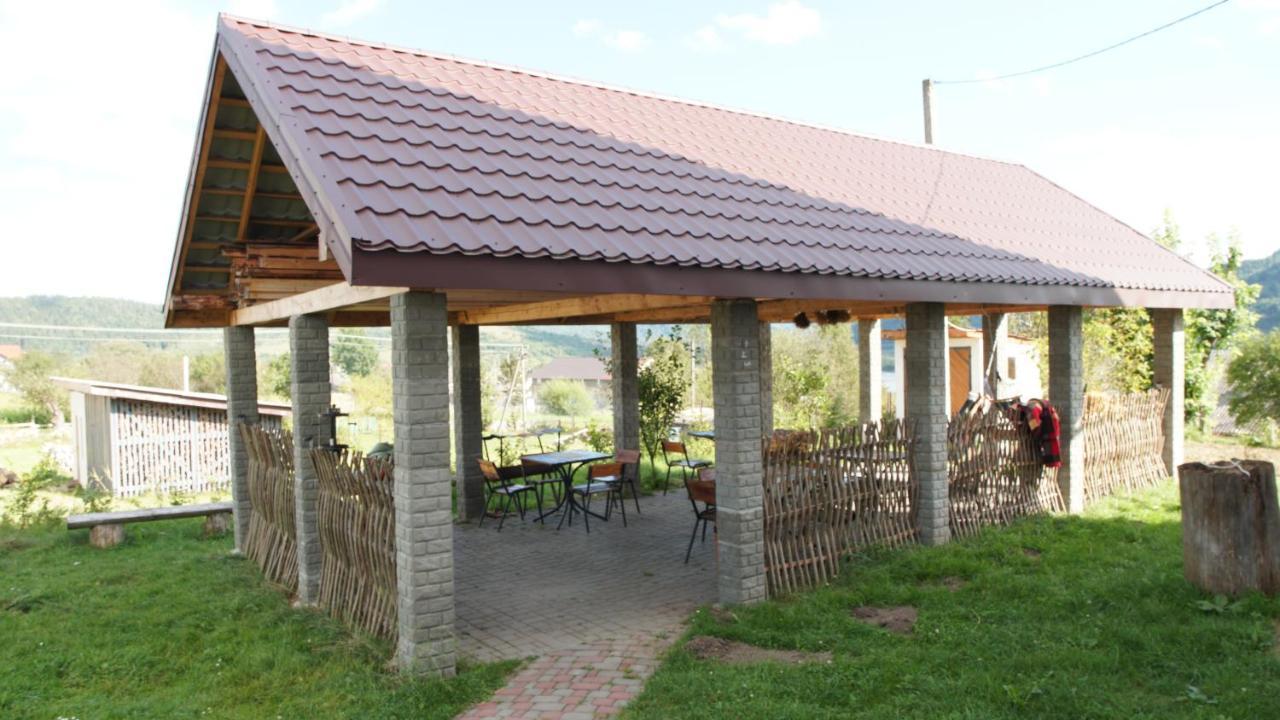 U Dvori Podgorodtsy Exterior foto