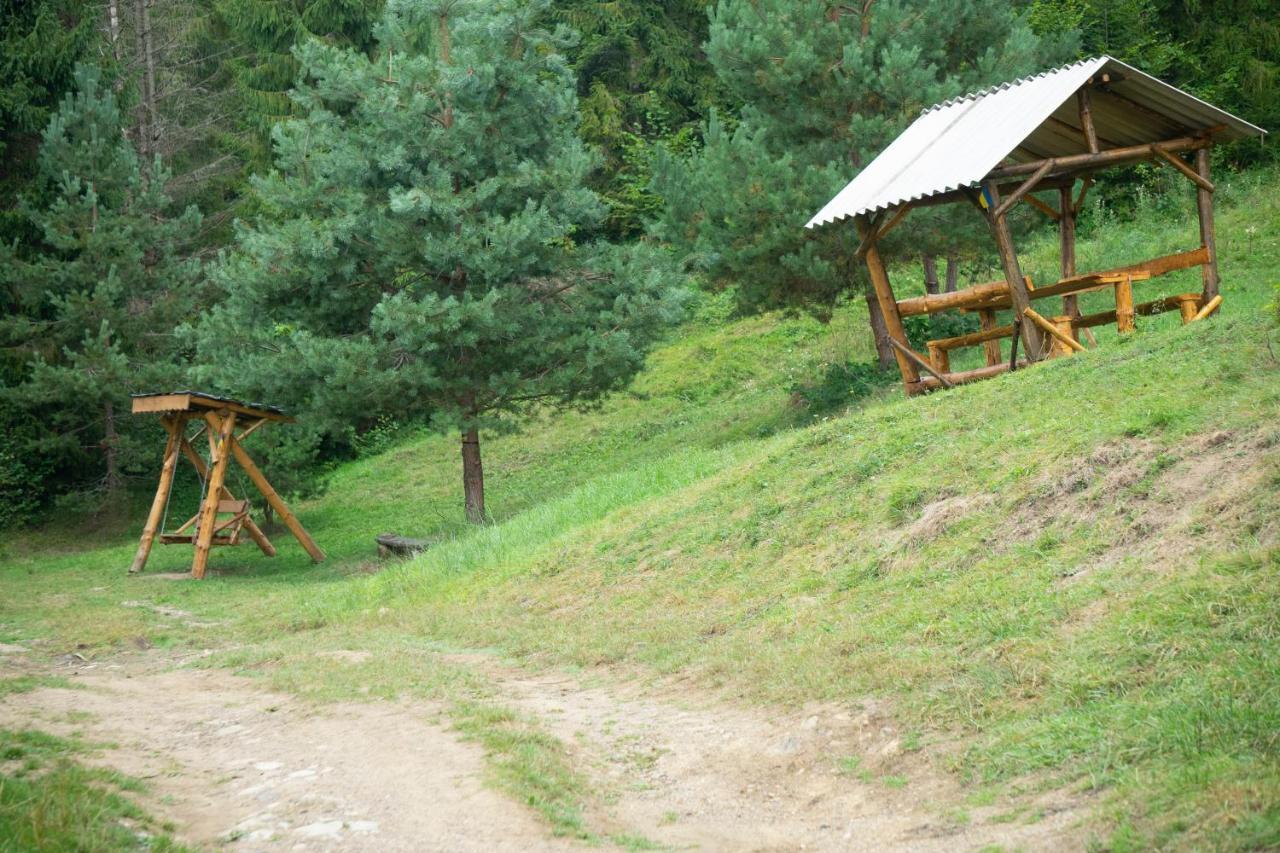 U Dvori Podgorodtsy Exterior foto