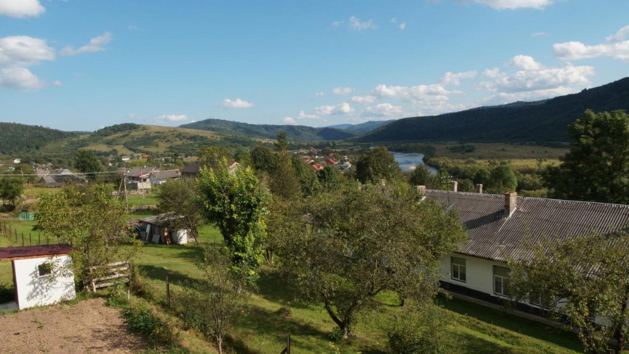 U Dvori Podgorodtsy Exterior foto