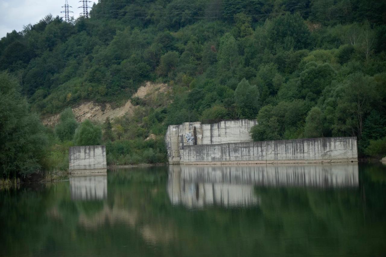 U Dvori Podgorodtsy Exterior foto